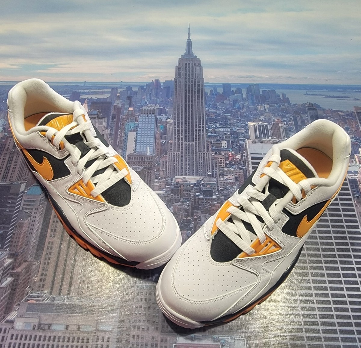Nike Air Cross Trainer 3 Low Steelers White/Kumquat Mens Size 12
