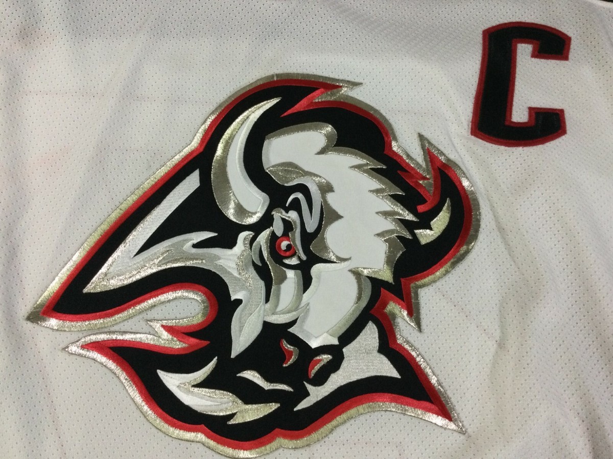 Vintage Buffalo Sabres White #27 Hockey-NHL CCM Jersey SizeL