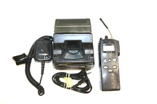 Harris MACOM HARRIS P7100 IP Portable 2-Way Radio 800 Mhz HT7150S81X  W/Chrg