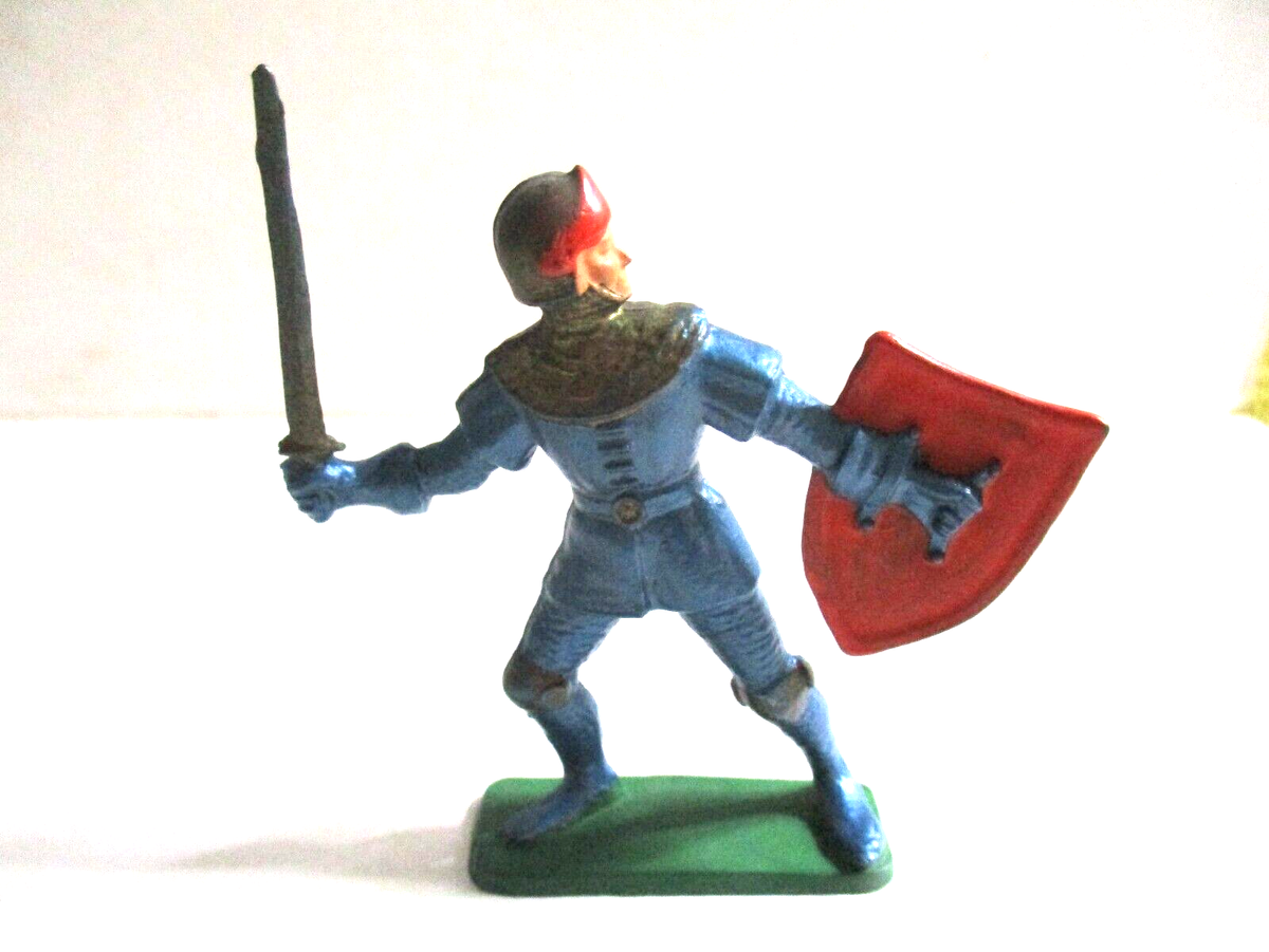 Starlux - chevalier rouge moyen age avec épée et bouclier