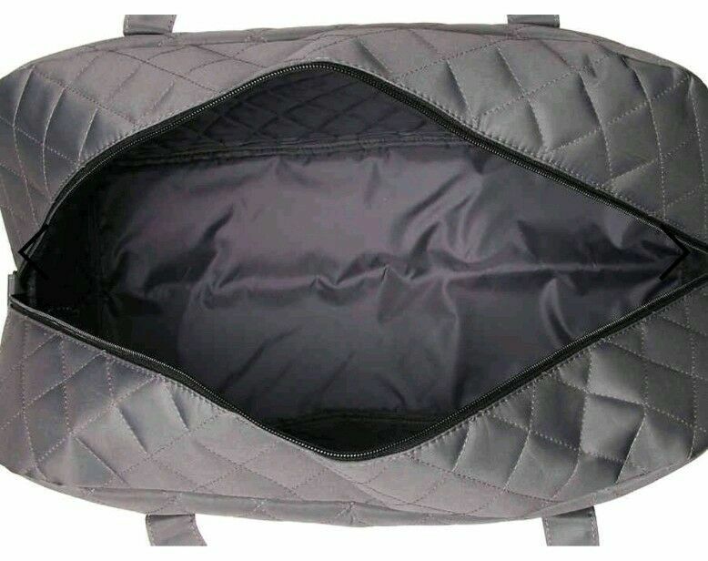New DSW Stylish Grey Quilted Weekender Large 21
