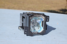 JVC - AL SERIES - DLA-RS1 - PROJECTOR LAMP - W/HOUSING - NICE
