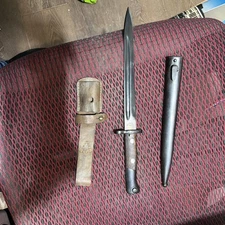 bayonet in excellent condition nice addition to any collection
