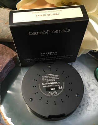 bareMinerals Barepro 24hr Skin-Perfecting Powder Foundation - Fair 10 Neutral