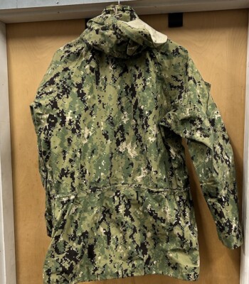 US Navy Type III Parka Working Cold Weather Waterproof Medium Long