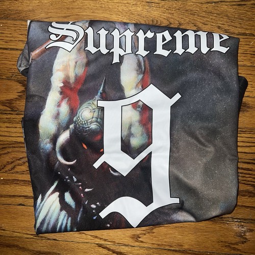 Supreme Frazetta Soccer Jersey Death Dealer Size: M - Picture 5 of 5