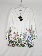 NWT C.O.Z.Y. Womens Long sleeve White floral Pullover top, Womens size 8 