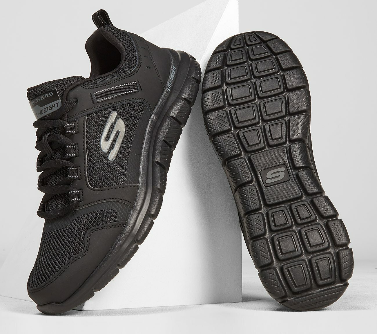 MENS SKECHERS TRACK -KNOCKHILL COMFORT 