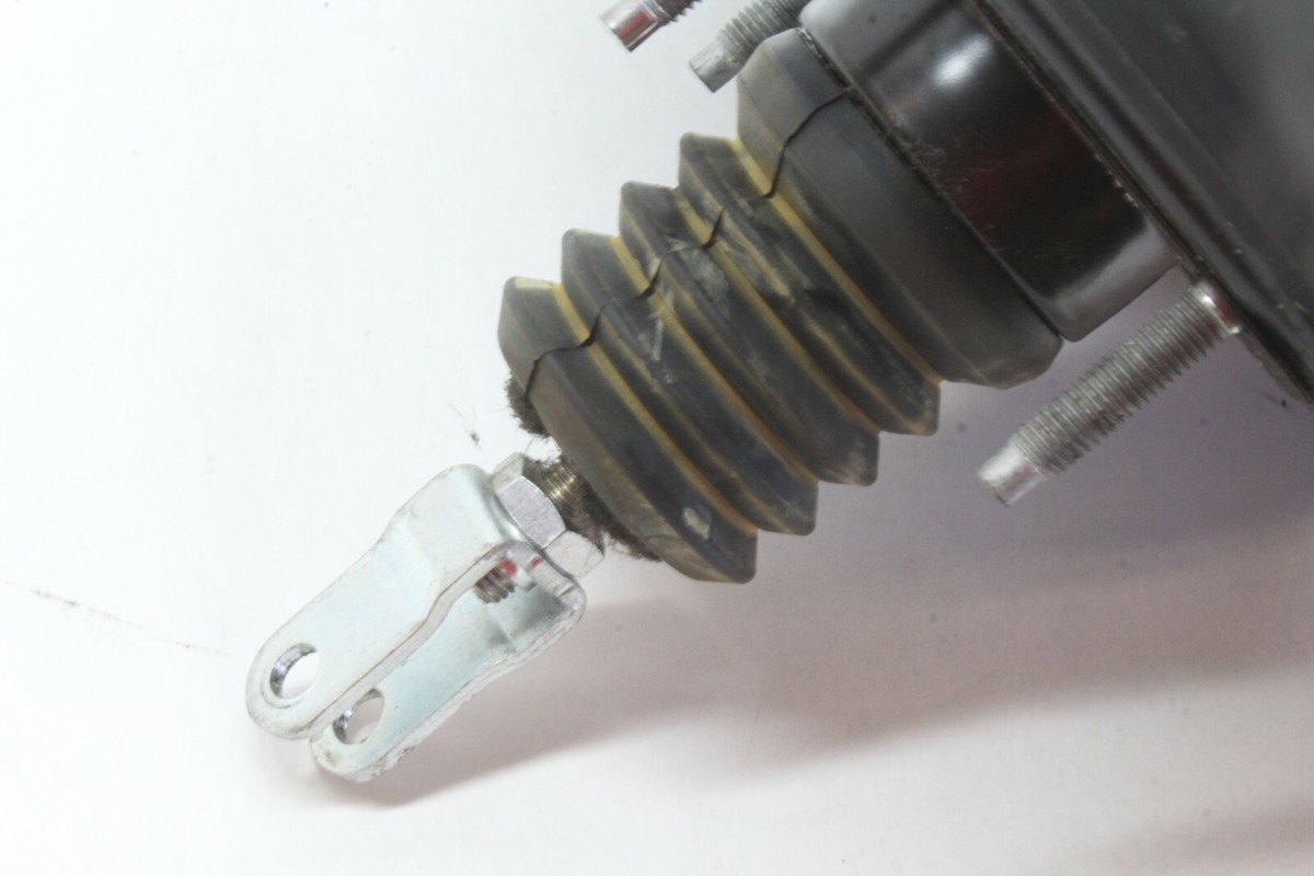 【Masa】 12 NISSAN MAXIMA POWER BRAKE BOOSTER MASTER CYLINDER 46007