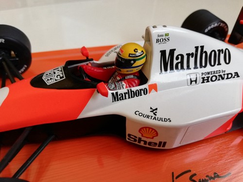 1:18 Mclaren MP4/5B Ayrton SENNA campeón 1990 - Imagen 8 de 13