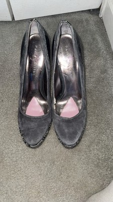 Paris Hilton Gray y2k Pumps, Size 9.