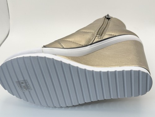 Stivaletti sneaker DKNY "Noho" esclusivi con zeppa metallica taglia 7,5 nuovi con scatola - Foto 6 di 7