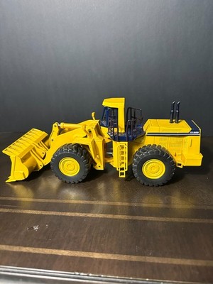 Komatsu WA800 Wheel Loader - 1/50 - Joal XL Size 