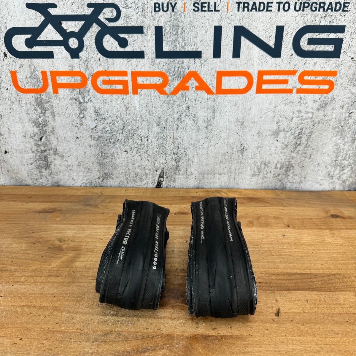 Pair Goodyear Vector 4Seasons 700c x 28mm Tubeless Road Bike Pair Goodyear Vector 4Seasons 700c x 28mm Tubeless Road Bike