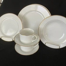 Simply Elegant China 2 Place Settings White Gold Anniversary Holiday Engagement
