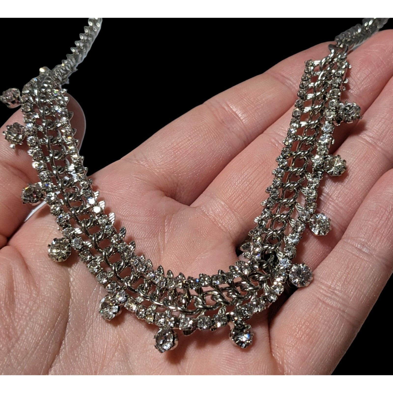 Elegant Silver Rhinestone Statement Necklace - image 5