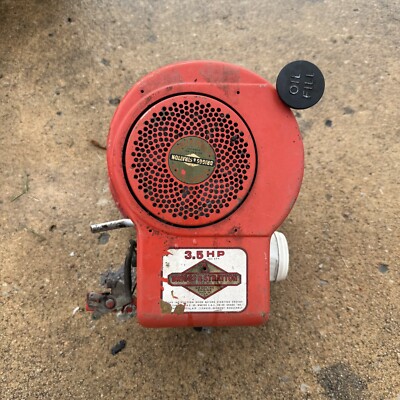 Vintage Briggs & Stratton 3.5Hp Engine (AS-IS)