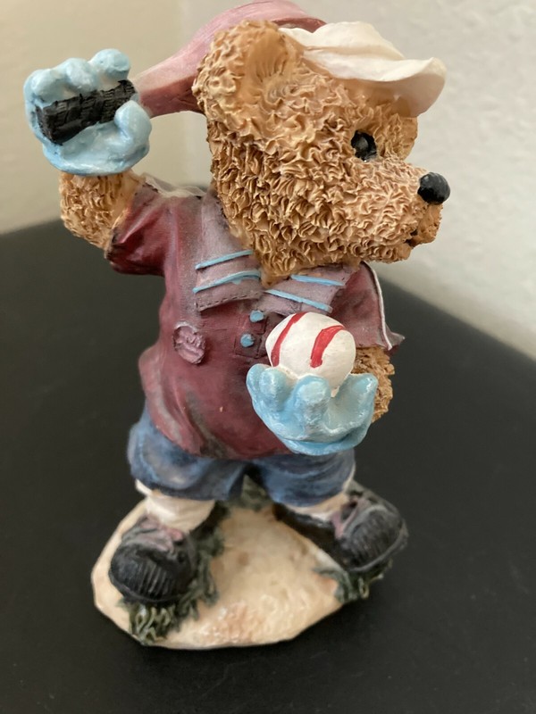 Racket Ball Playing Bear