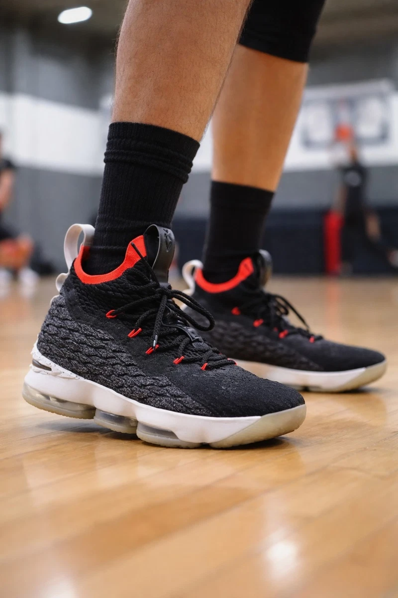 LEBRON 15スニーカー Preços baixos em Nike LeBron 15 Bright Crimson | eBay