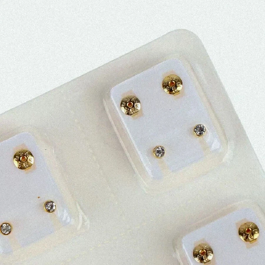 1 paio orecchini/piercing sterili acciaio chirurgico dorato strass trasparente - Immagine 2 di 3