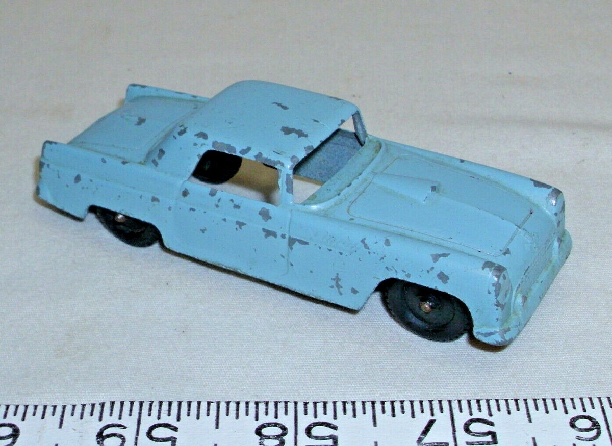 TOOTSIE TOY FORD THUNDERBIRD CAR 1957 DIE CAST METAL TOY ORIGINAL