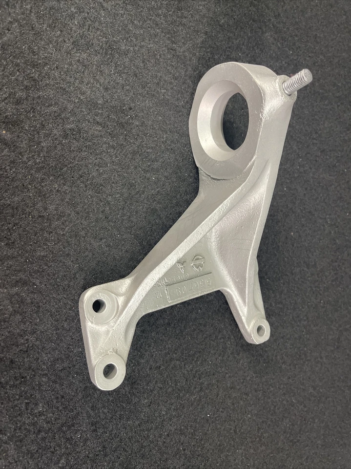 536709  TCM Continental Bracket Engine Mount Aft RH Beechcraft - Image 3 of 4