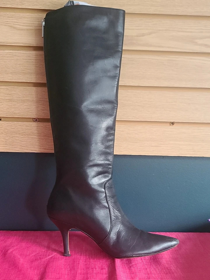 Botas altas hasta la rodilla Michael Kors de cuero negro talla 7M para mujer  Foto 2 de 4