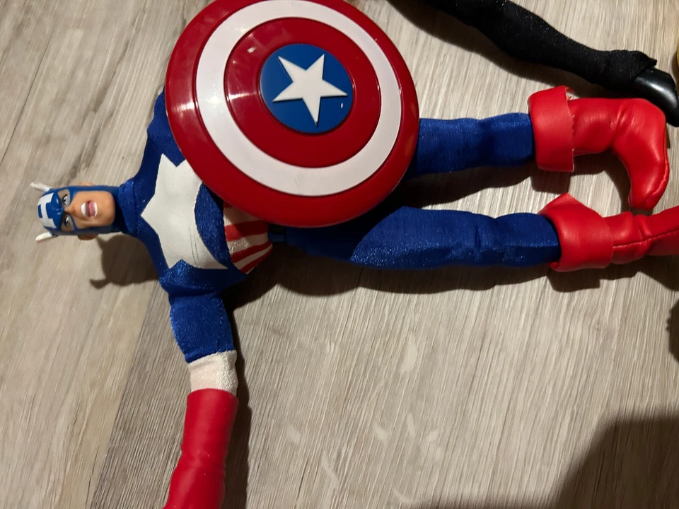 LOTE DE FIGURAS DE ACCIÓN AVENGERS MARVEL FAMOSAS CUBIERTAS - JUEGO DE 8 PULGADAS Foto 2 de 4