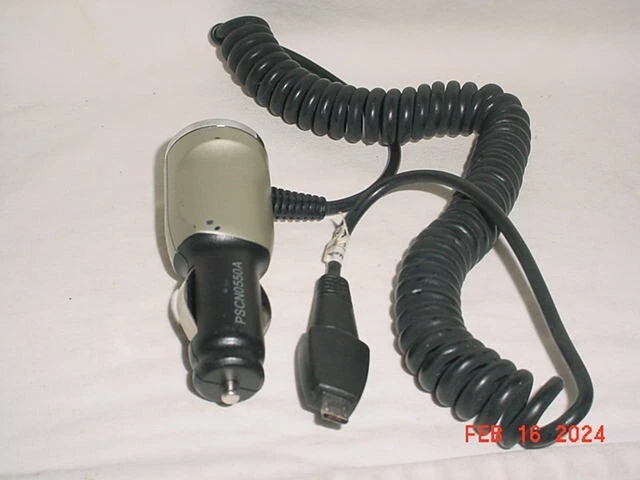 CLASSIC SAMSUNG GALAXY CAR CHARGER WIRE RETRACTABLE IGO 3 FEET LONG CABLE TESTED - Image 3 of 4