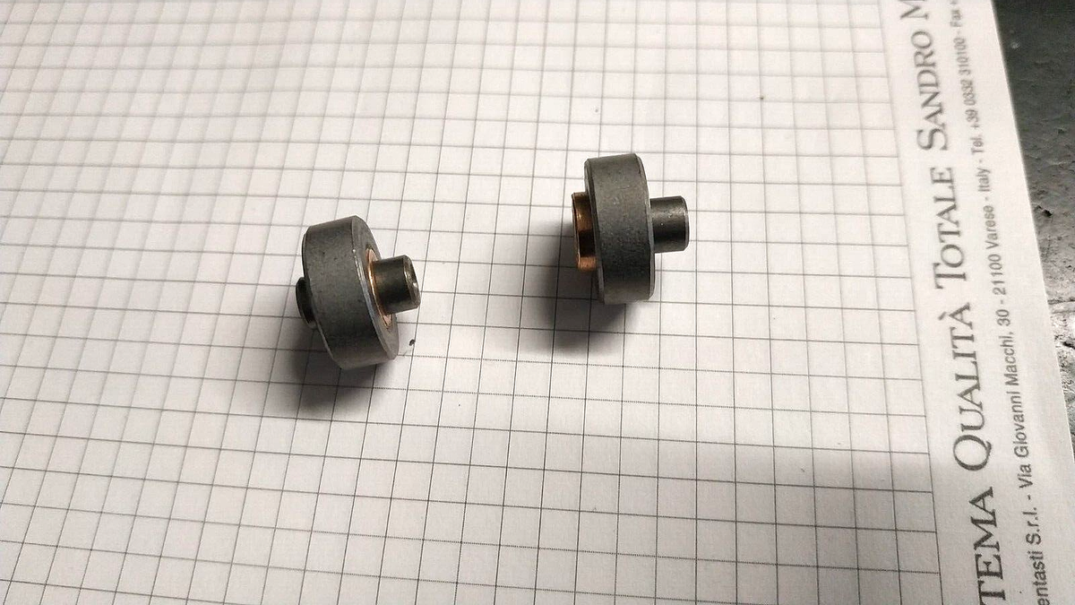 Rulli con boccole e perni x levette aspirazione e scarico Moto