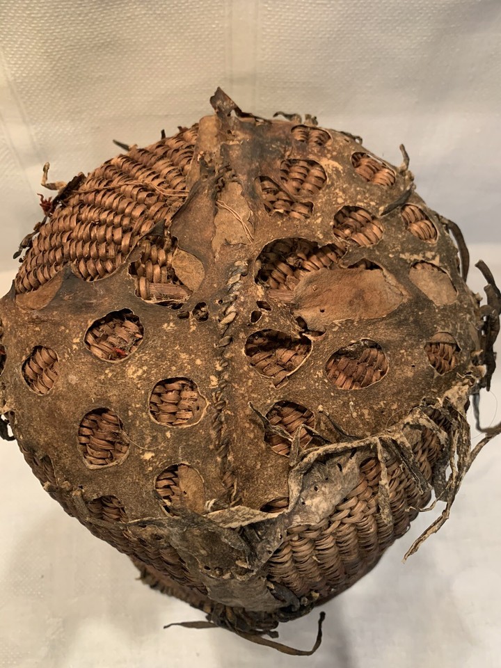 WESTERN APACHE NATIVE AMERICAN BURDEN/GIFT BASKET WITH BUCKSKIN FRINGE