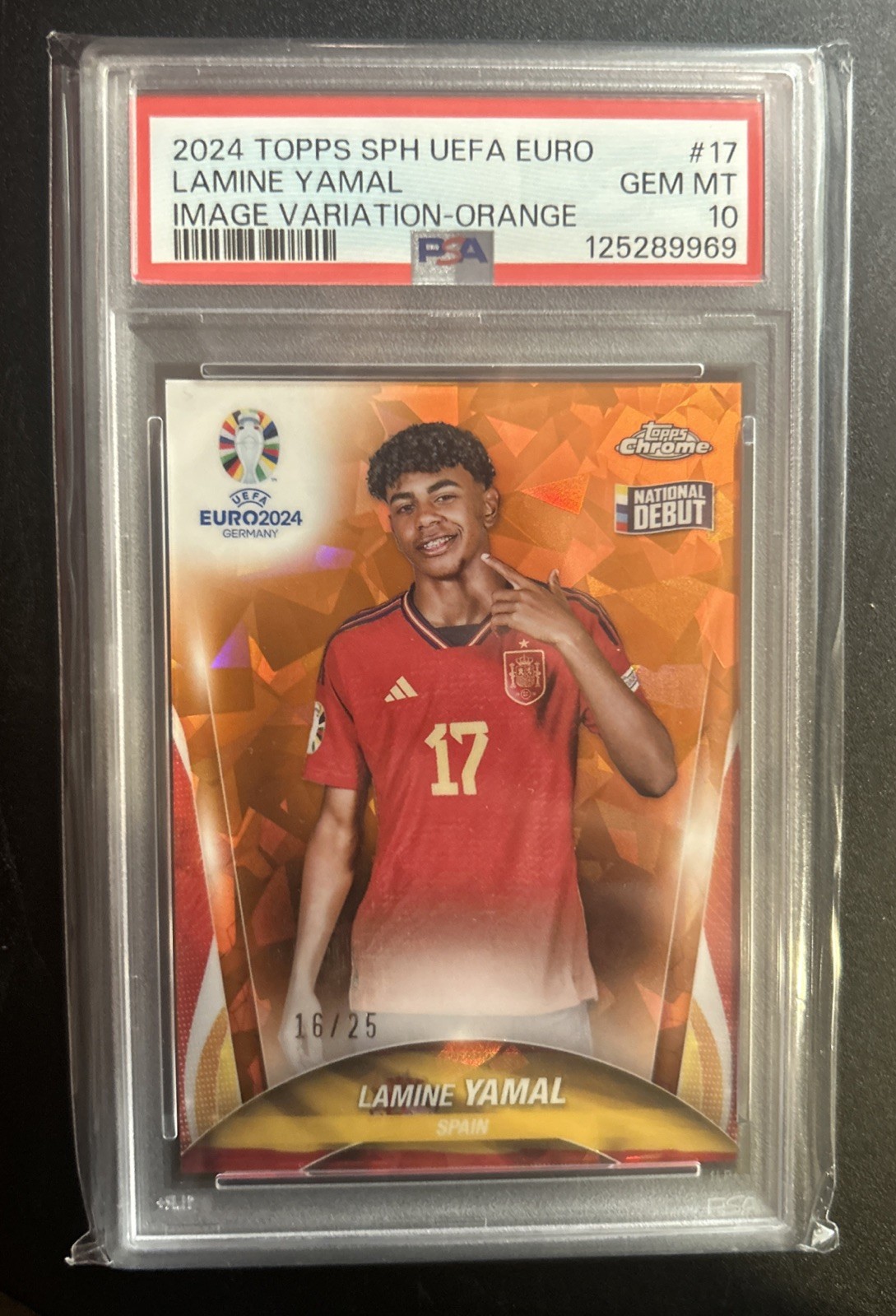 2024 Topps Chrome Sapphire UEFA Euro Lamine Yamal Rookie Variation #/25 PSA 10