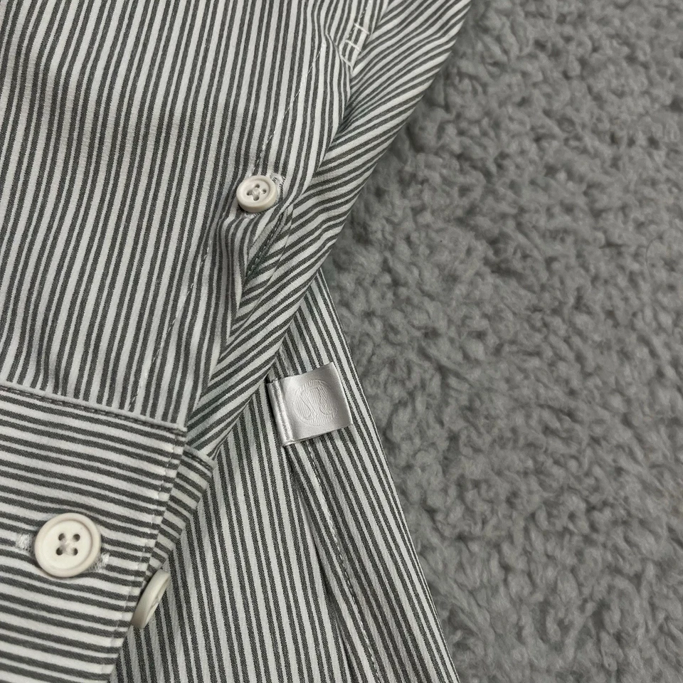Camisa Lululemon Para Hombres Pequeña Gris Blanca Rayas Venture Cercanías Abotonada Oficina Foto 3 de 4