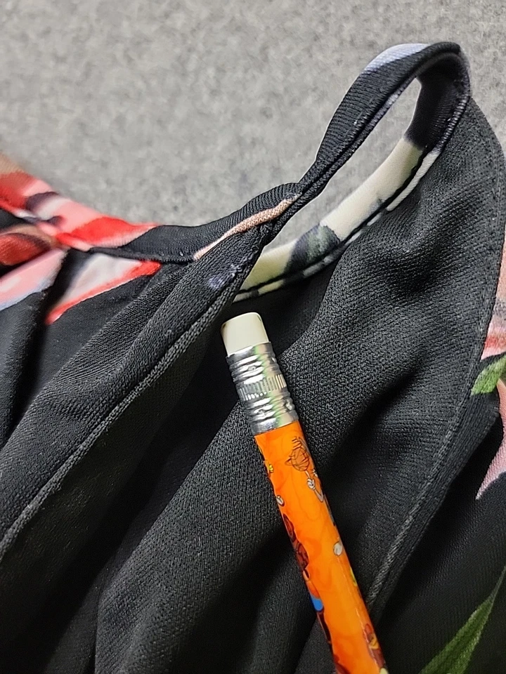 T Tahari Women’s Jumpsuit Small Floral Halter Wide Leg Black Sleeveless - Изображение 3 из 4