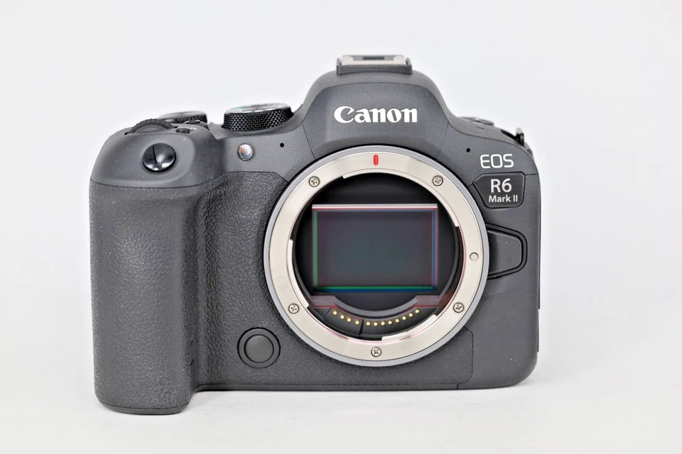 Canon EOS R6 Mark II Gehäuse Body weniger als 100 Auslösungen #003809 - Bild 2 von 4