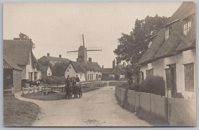 Finchingfield Dorf, Pferdewagen, Windmühle etc. Essex RP Postkarte unbenutzt