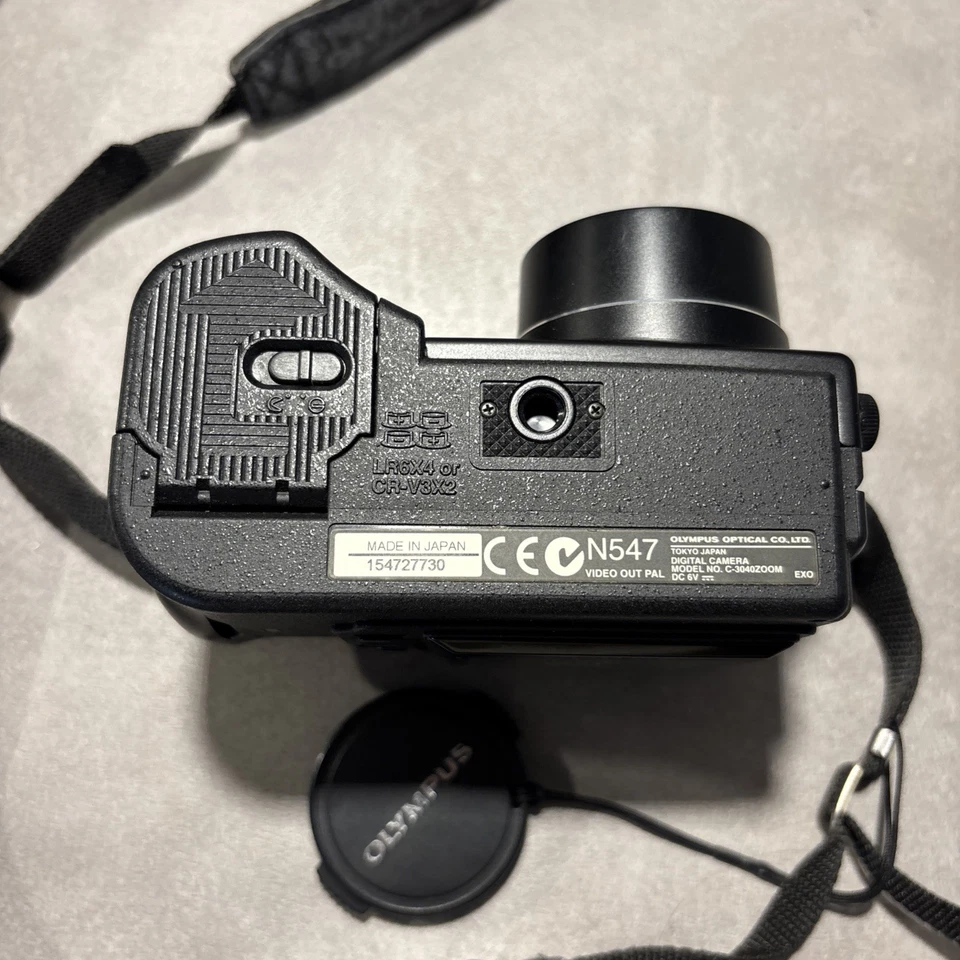 Olympus Camedia C-3040Zoom - Bild 3 von 4