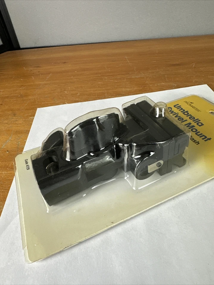 Promaster 4729 Umbrella Swivel Mount for Shoe Mount Flash New - Image 3 of 4