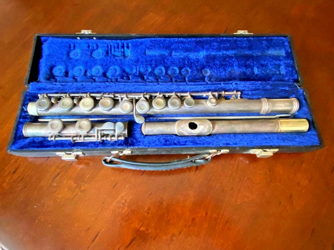 Madein USA 美品 Gemeinhardt フルート s-l1200.jpg