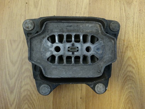 Audi A6 4F C6 V6 Schaltgertiebe Getriebelager Lager Getriebe hinten 4F0399151AM