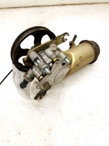 04 05 06 SCION XA Power Steering Pump 44310-52050 - Image 3 of 4