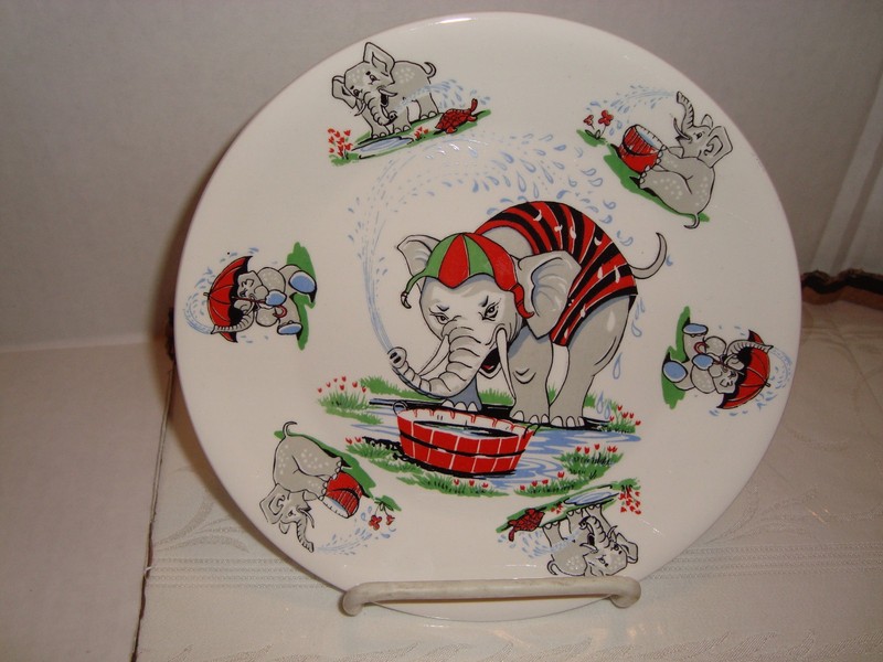 Figgio Flint Norway children's plates circus elephants