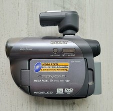 Sony Handycam DCR-DVD305 w/ Nightshot 12x Optical Zoom NEW Battery Charger