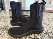 Sea-Doo Black Neoprene Water Shoes Boots Women's Size 6 or Men's Size 5 NEW
