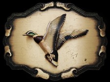 JB23104 VERY COOL VINTAGE 1979 RAINTREE  FLYING MALLARD DUCK  BELT BUCKLE