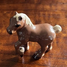 Vintage Hagen Renaker Ceramic Clydesdale Horse Thoroughbred