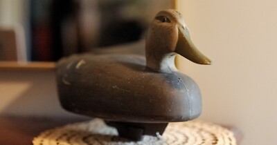 VINTAGE DUCK DECOY, SIGNED D Primdahl  1975, HANDPAINTED HAND CARVED PATINA