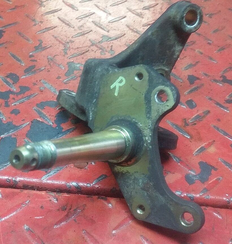 Yamaha ATV Knuckle Spindle Front Right YFM250 Bear Bruin OEM 4XE-F3502-20-00 - Picture 4 of 12