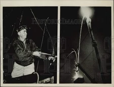 1970 Press Photo Billy Hamilton Uses Flaming Arrow to Ignite Oil Plant Flare, TX