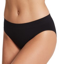 Le Mystere 6617 Seamless Comfort Bikini Panty